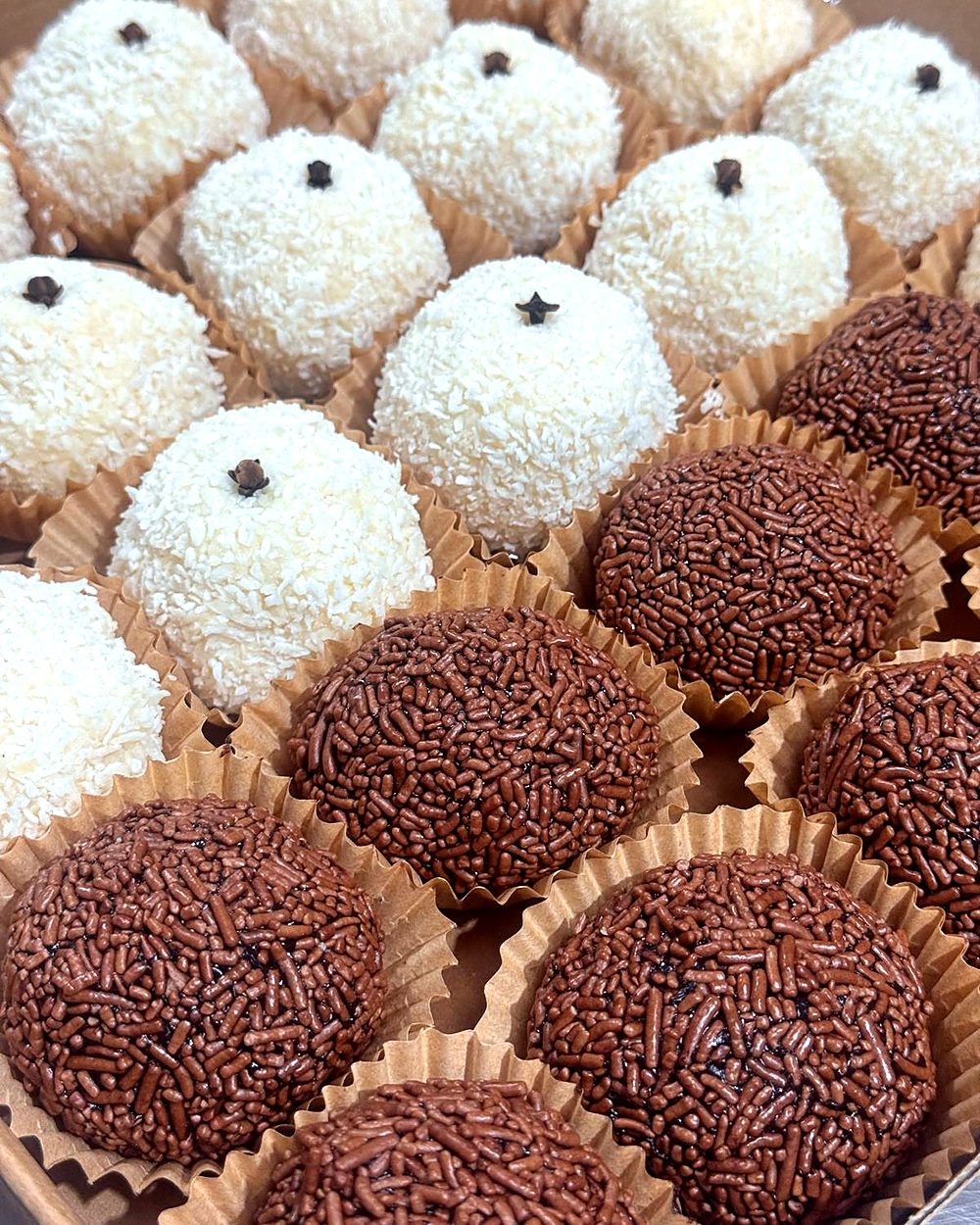 Brigadeiros and beijinhos